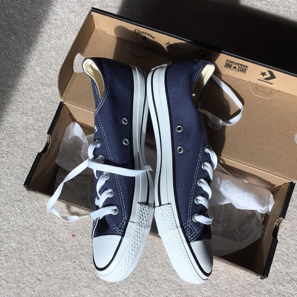 Converse All Star OX tennis shoes Navy NWOTM9 W11 - Picture 3 of 5